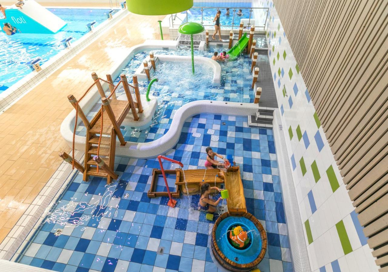 Vakantiepark Westerwolde Pagedal スタッズカナール エクステリア 写真